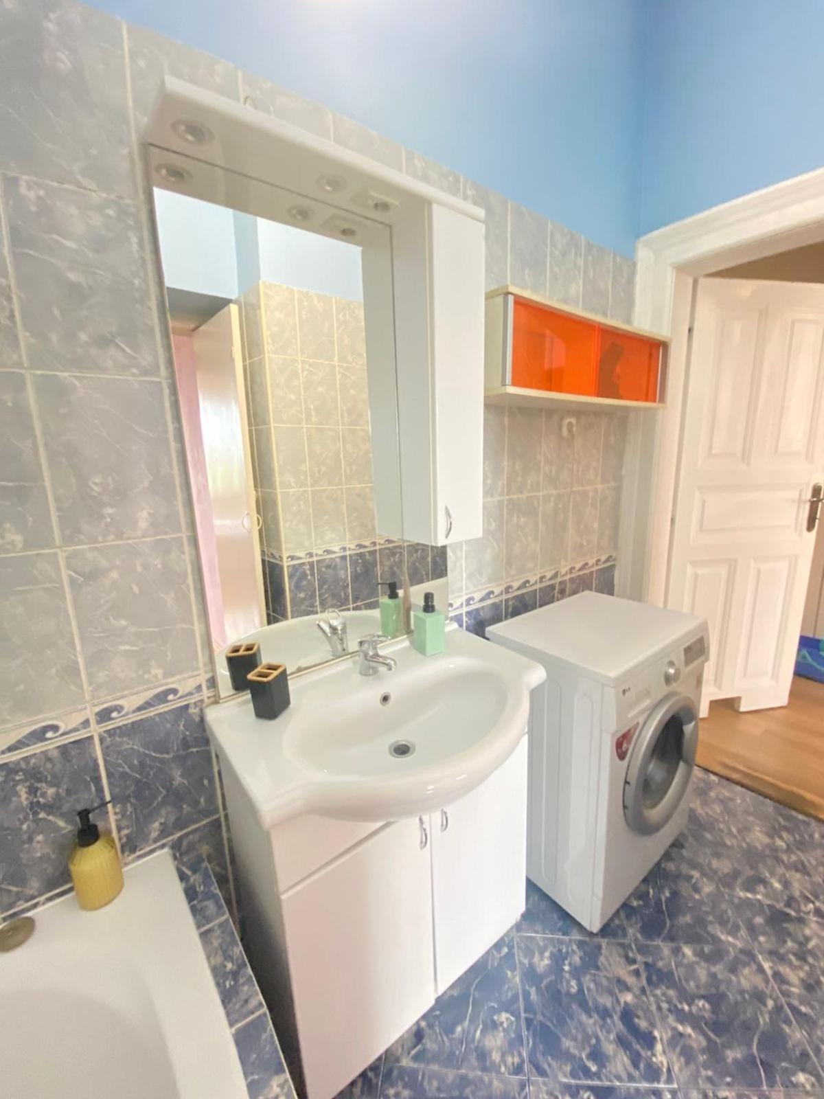 Park Danubes View Market Apartment Budapest